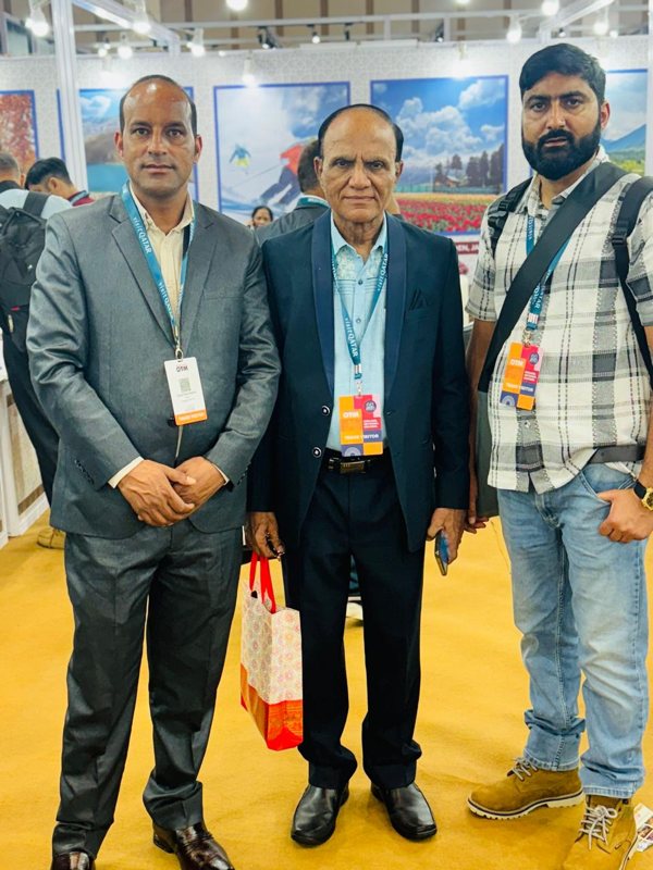 Guest at Kissan Kesar